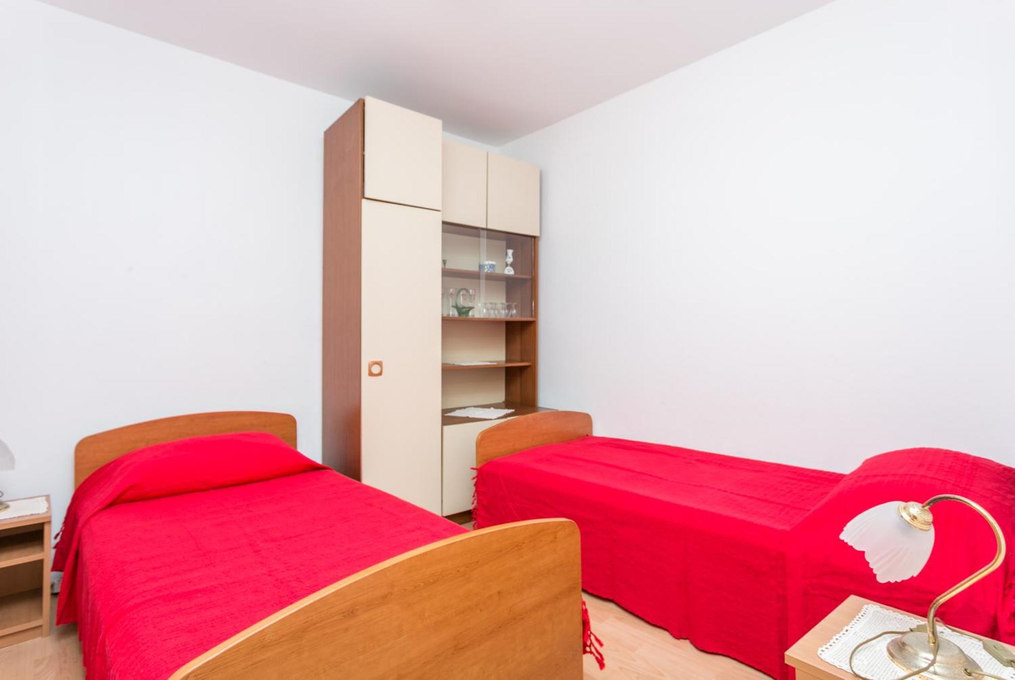 Apartments By The Sea Seget Vranjica, Trogir - 1038 外观 照片