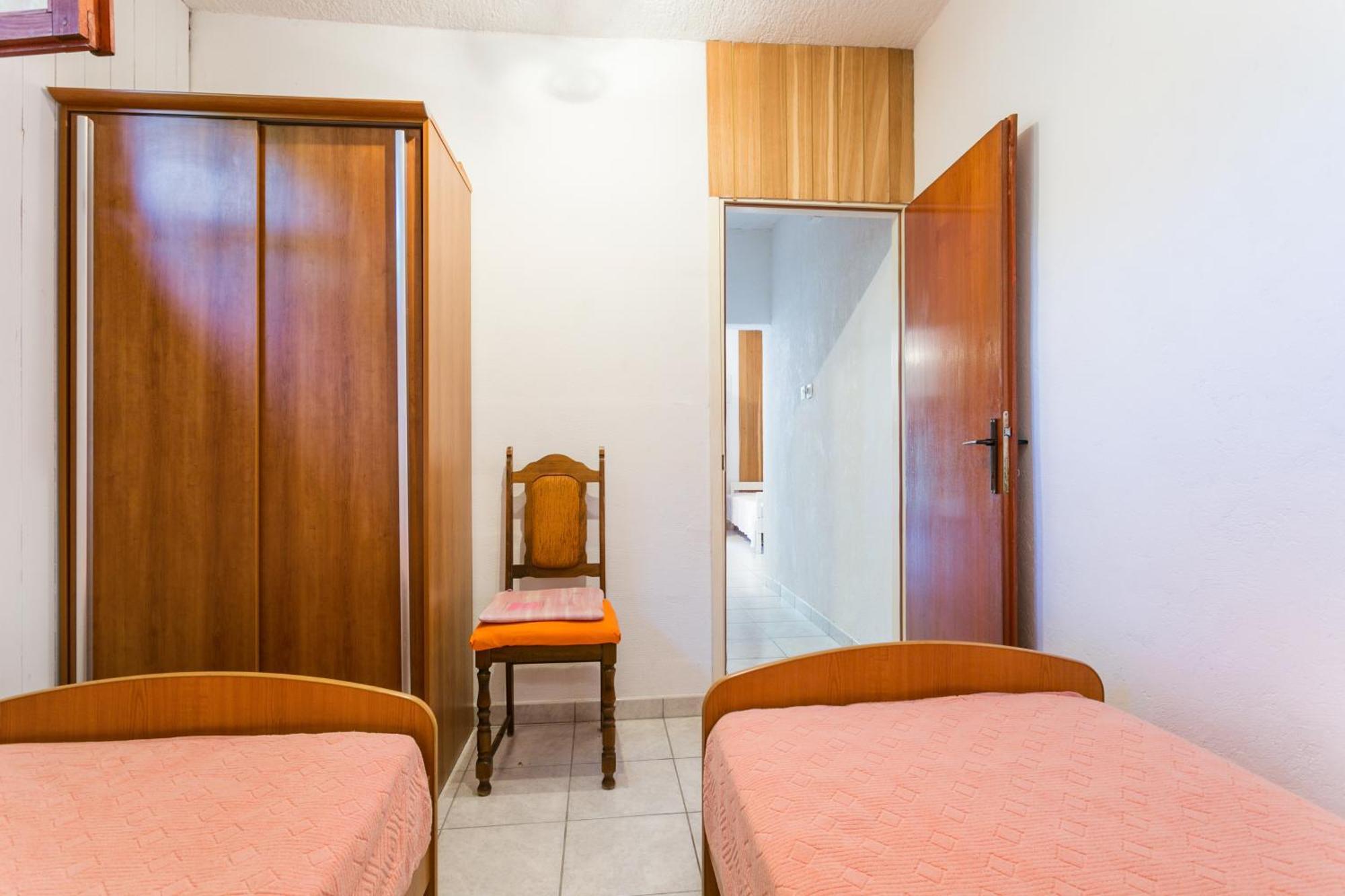 Apartments By The Sea Seget Vranjica, Trogir - 1038 客房 照片